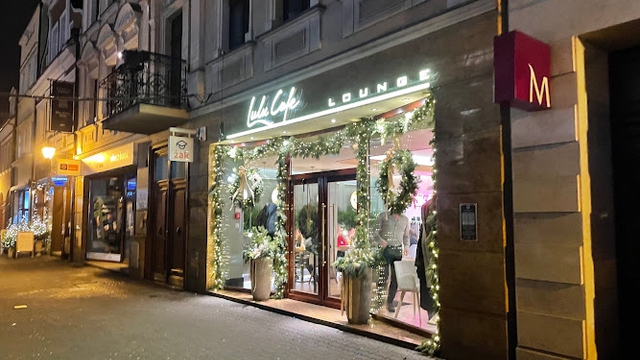 Lulu Cafe Lounge
