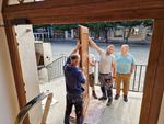 Zabytkowe drzwi ratusza w Lesznie znów na swoim miejscu